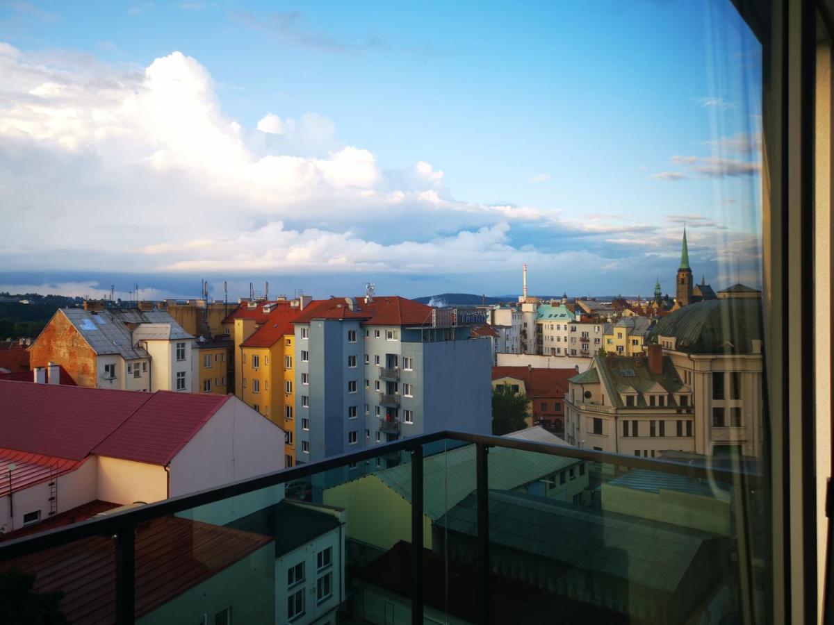Kavi Apartments #3, Top City View! Plzeň Exterior foto